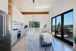 5453 Harborside Ln, Freeland, WA 97249 - Photo 8