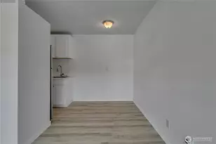 2524 Boyer Ave E, Seattle, WA 98102 - Photo 14