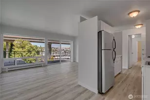 2524 Boyer Ave E, Seattle, WA 98102 - Photo 16