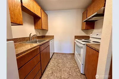 1125 N 13th Street #D-16, Shelton, WA 98584 - Photo 6