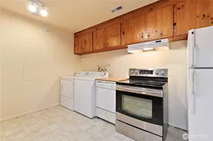 7101 88th St SW, Lakewood, WA 98499 - Photo 6