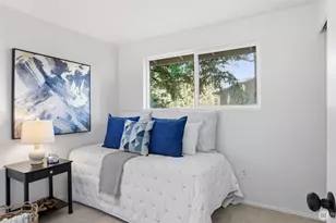 12227 NE 137th Pl, Kirkland, WA 98034 - Photo 16