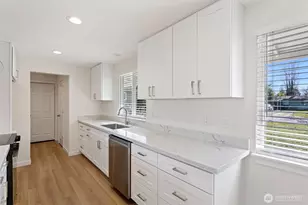 1464 S 303rd St, Federal Way, WA 98003 - Photo 6