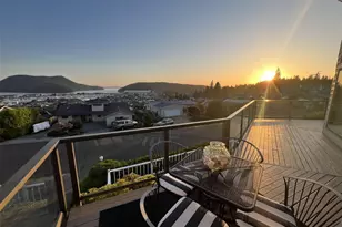 1807 Bradley Dr, Anacortes, WA 98221 - Photo 1