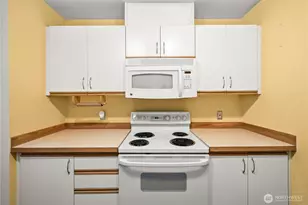 4020 S 222nd Pl, Kent, WA 98032 - Photo 8