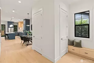 16656 NE 12th St, Bellevue, WA 98008 - Photo 2