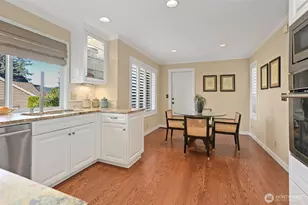 975 NW Inneswood Pl, Issaquah, WA 98027 - Photo 8