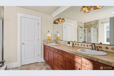 278 Vashon Place NE, Renton, WA 98059 - Photo 22