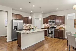 7920 161st St Ct E, Puyallup, WA 98375 - Photo 10