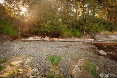 2383 W Shore Drive, Lummi Island, WA 98262 - Photo 20