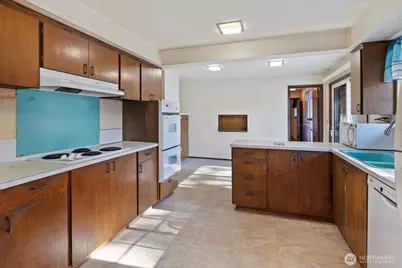 18111 SE 147th Street, Renton, WA 98059 - Photo 12