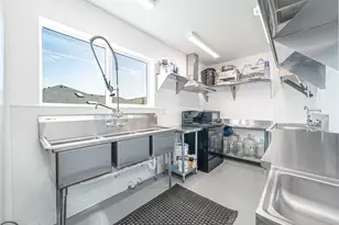 5880 W 58th Ave, West Richland, WA 99353 - Photo 40