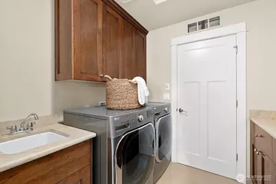 9026 NE 127th Place, Kirkland, WA 98034 - Photo 22