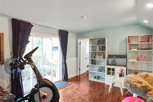 9240 Sand Point Way NE, Seattle, WA 98115 - Photo 28