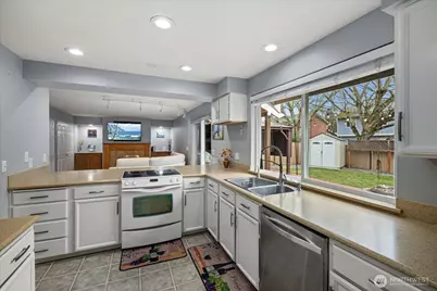 27928 122nd Place SE, Kent, WA 98030 - Photo 10