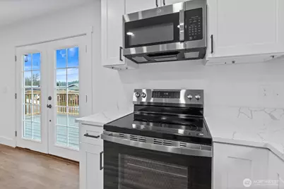 4707 Black Lake Belmore Road SW #27, Olympia, WA 98512 - Photo 10