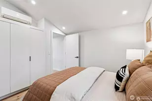 8605 5th Ave NE, Seattle, WA 98115 - Photo 20