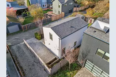 8605 5th Avenue NE #B, Seattle, WA 98115 - Photo 38