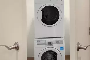 10610 NE 9th Pl, Bellevue, WA 98004 - Photo 28