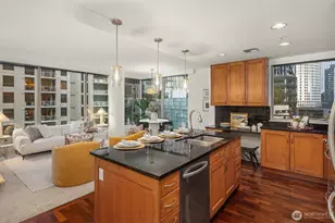 10610 NE 9th Pl, Bellevue, WA 98004 - Photo 16