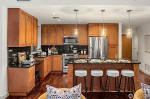 10610 NE 9th Pl, Bellevue, WA 98004 - Photo 14