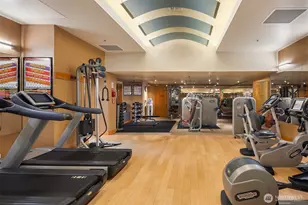 10610 NE 9th Pl, Bellevue, WA 98004 - Photo 30