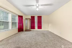 8529 37th Ct SE, Lacey, WA 98503 - Photo 4