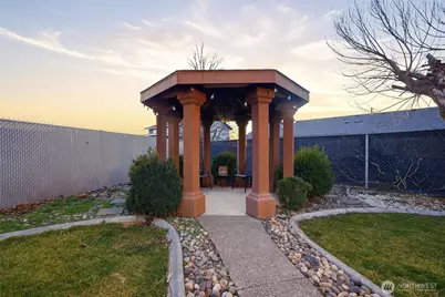 5008 Polo Lane, Pasco, WA 99301 - Photo 4