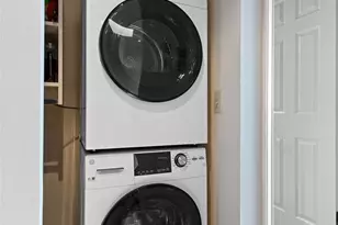 467 Newton St, Seattle, WA 98109 - Photo 22