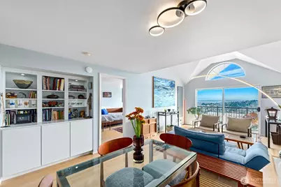 467 Newton Street #402, Seattle, WA 98109 - Photo 12