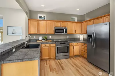 1918 24th Avenue NE, Issaquah, WA 98029 - Photo 14