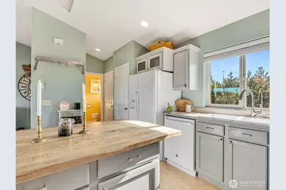 315 NW 5th Street #103, Long Beach, WA 98631 - Photo 28