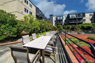 275 W Roy St, Seattle, WA 98119 - Photo 26