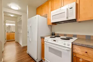 275 W Roy St, Seattle, WA 98119 - Photo 16