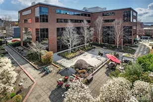 275 W Roy St, Seattle, WA 98119 - Photo 18