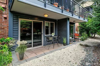 275 W Roy Street #109, Seattle, WA 98119 - Photo 14