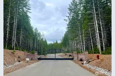 701 W Clear Lake Drive, Shelton, WA 98584 - Photo 4