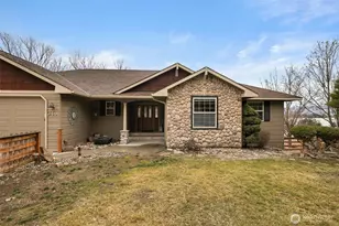 7491 Pot O Gold Ln, Wenatchee, WA 98801 - Photo 2