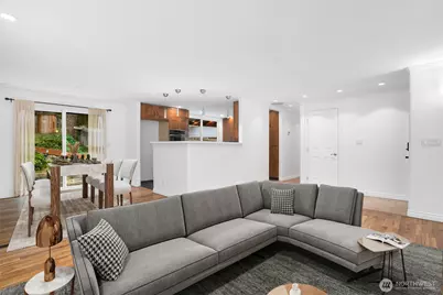 654 154th Avenue NE, Bellevue, WA 98007 - Photo 6