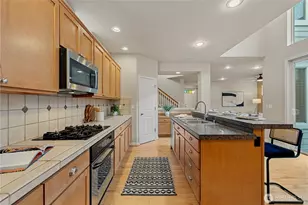 2127 NW Far Country Ln, Issaquah, WA 98027 - Photo 12