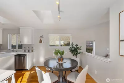 5121 27th Avenue NE, Seattle, WA 98105 - Photo 20