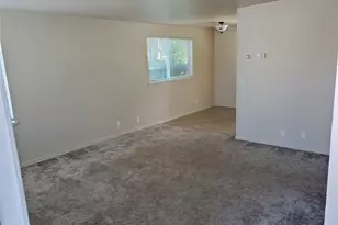 606 8th St NW, Puyallup, WA 98371 - Photo 8