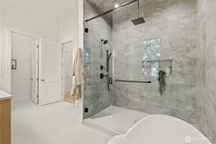 16656 NE 12th St, Bellevue, WA 98008 - Photo 20