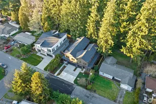 16656 NE 12th St, Bellevue, WA 98008 - Photo 30