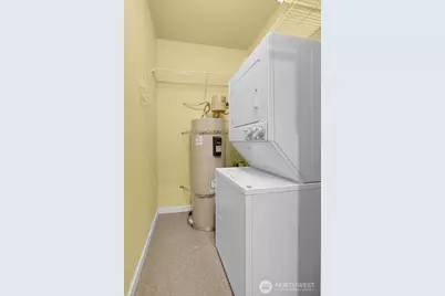 303 E Pike Street #402, Seattle, WA 98122 - Photo 12