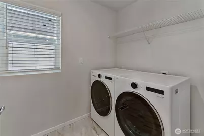 18317 37th Avenue E, Tacoma, WA 98446 - Photo 16