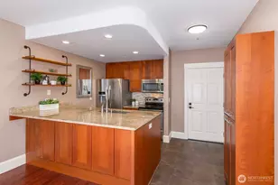 3221 SW Avalon Way, Seattle, WA 98126 - Photo 4