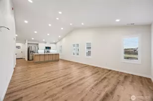 401 Pershing Ave, Carbonado, WA 98323 - Photo 6