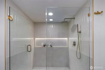 25510 SE 159th Street, Issaquah, WA 98027 - Photo 32