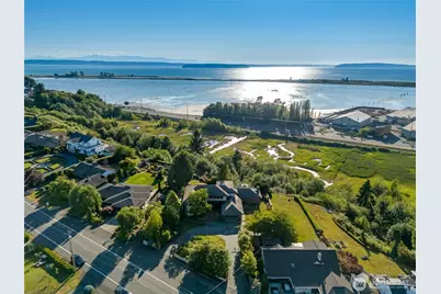 416 Alverson Boulevard, Everett, WA 98201 - Photo 2